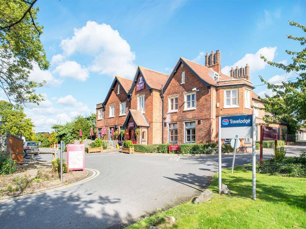Travelodge Basildon Wickford Exteriör bild